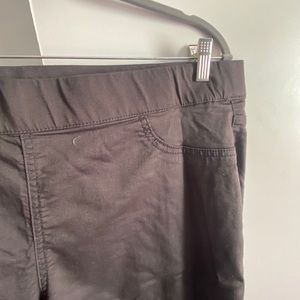 PULL ON JEGGING